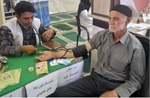 هفته ملی سلامت و جمعیت در قاب خدمت؛ برپایی میز ارتباطات مردمی در خوشاب