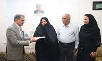 رئیس دانشگاه علوم پزشکی سبزوار با خانواده شهید دکتر ناوی‌دوست دیدار و گفت‌وگو کرد