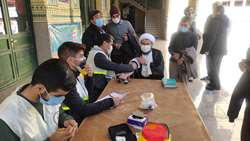 ایستگاه سلامت درمحل مسجد جامع جغتای به مناسبت هفته بسیج