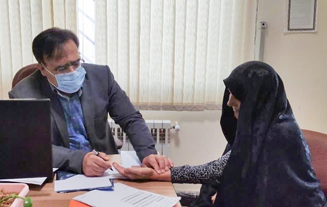 ویزیت رئیس دانشگاه مزینان.jpg 