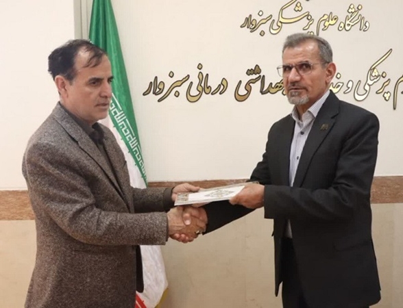 تقدیر استاندار خراسان رضوی از خدمات دکتر چمن رئیس دانشگاه علوم پزشکی سبزوار به زائران دهه پایانی صفر