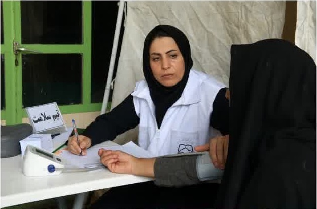 میز خدمت تیم سلامت دانشگاه در مصلی نماز جمعه سبزوار میز خدمت تیم سلامت دانشگاه در مصلی نماز جمعه سبزوار